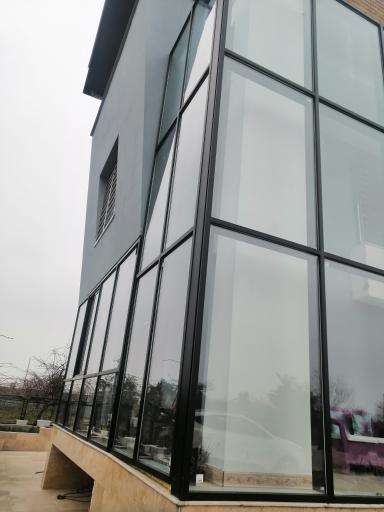عکس گروه صنعتی درب و پنجره آلومینیوم و upvc تک وین