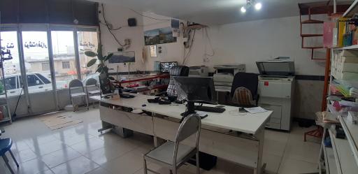 عکس کافی نت و نوشت افزار دمیا