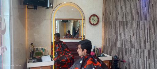 عکس آرایشگاه طنین