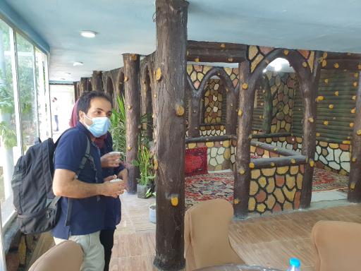 عکس سفره خانه سنتی عمو قادر