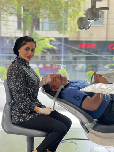 عکس کلینیک دندانپزشکی زیبایی دکتر لیلا طباطبایی