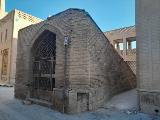 عکس آب انبار مشیر