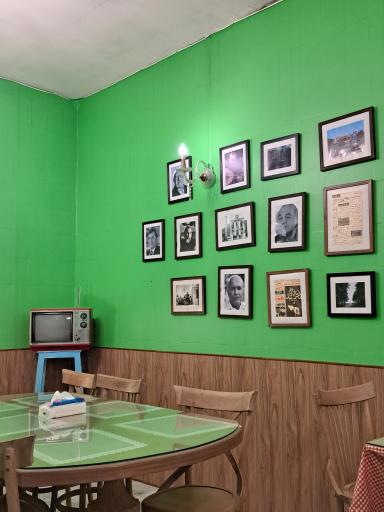 عکس کافه لاله زار