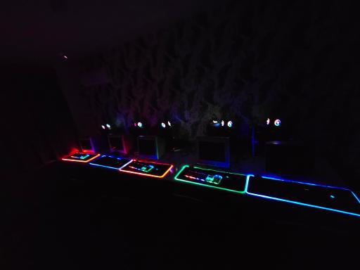 عکس کافه گیم اسکای