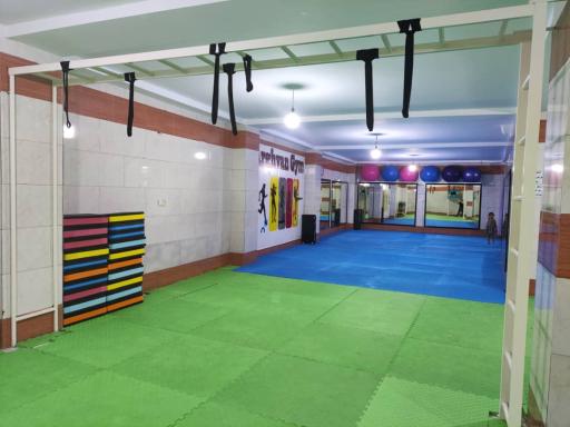 عکس باشگاه بانوان ارغوان