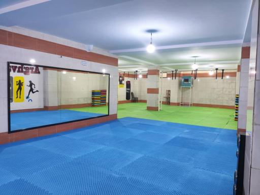 عکس باشگاه بانوان ارغوان