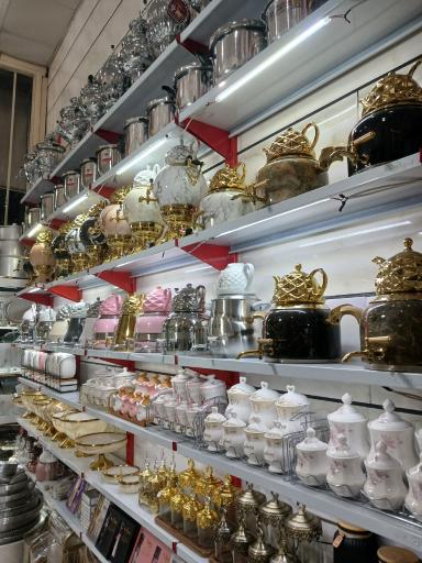 عکس فروشگاه لوازم آشپزخانه و کادوئی بنفشه