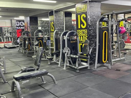 عکس باشگاه بدنسازی آریافیت 