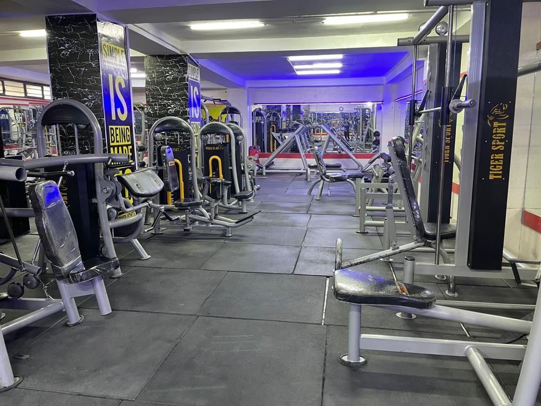 عکس باشگاه بدنسازی آریافیت 