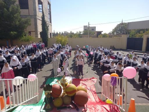 عکس دبستان دخترانه طالقانی