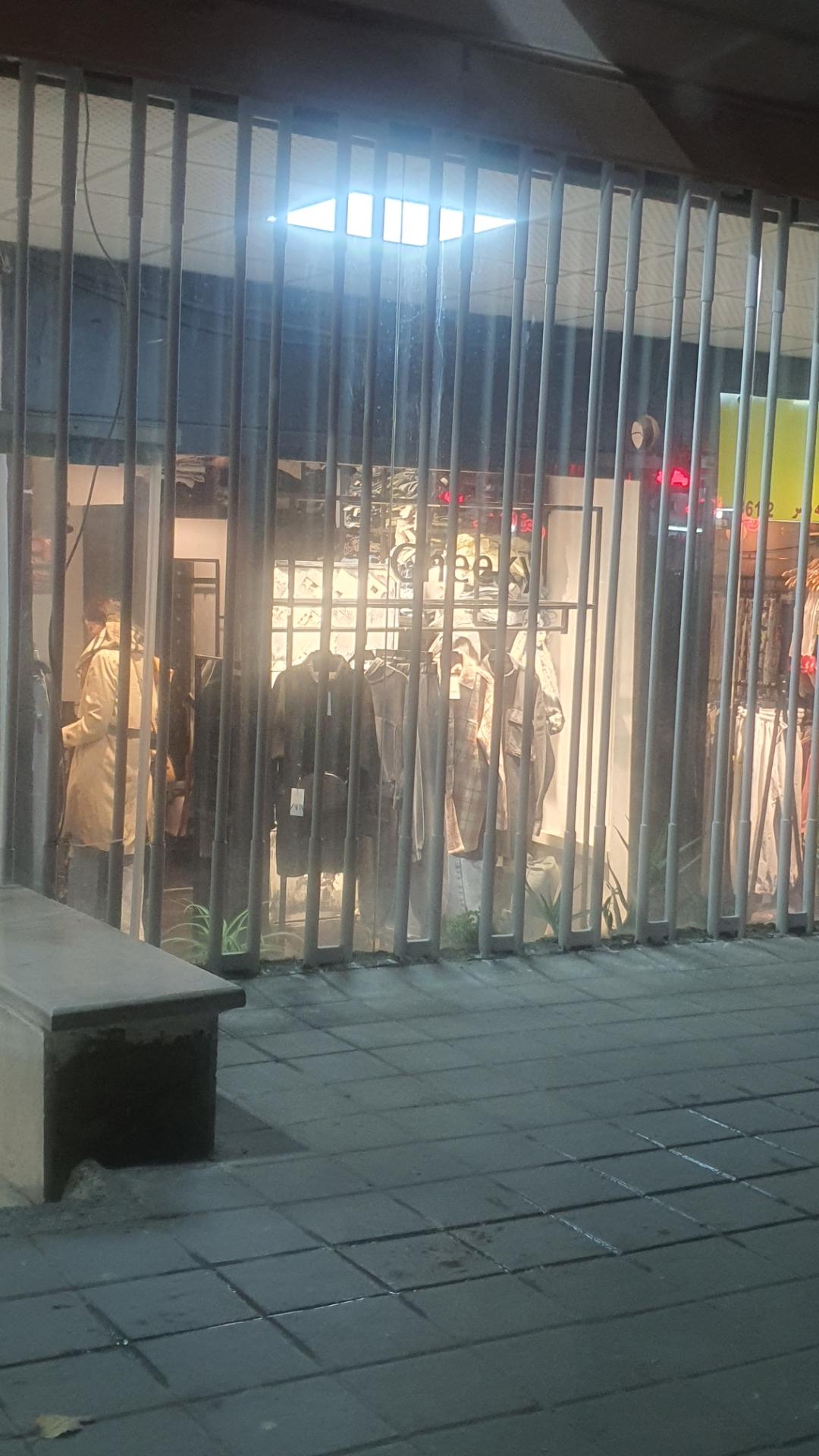 عکس پوشاک چیکی