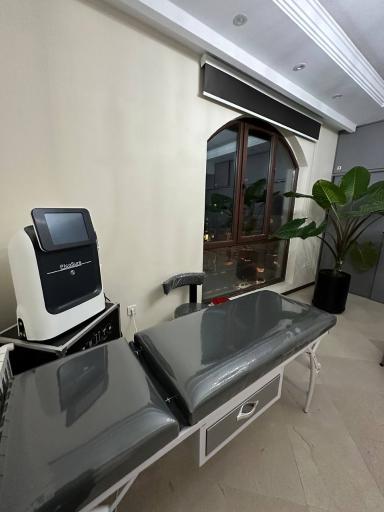 عکس کلینیک زیبایی مهر