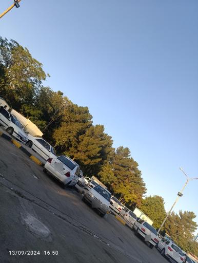 عکس پارکینگ وحدت