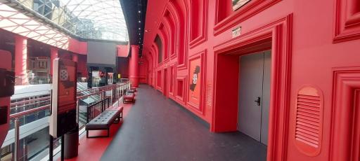 عکس مجتمع تجاری نیایش مال