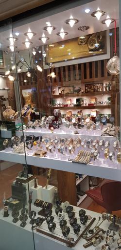 عکس گالری ساعت وستاکیش