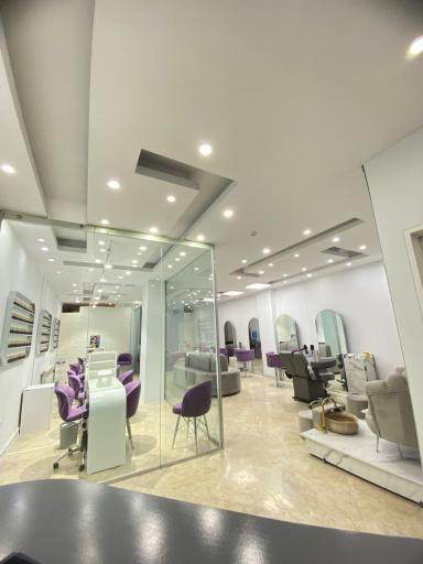 عکس سالن زیبایی یاس 