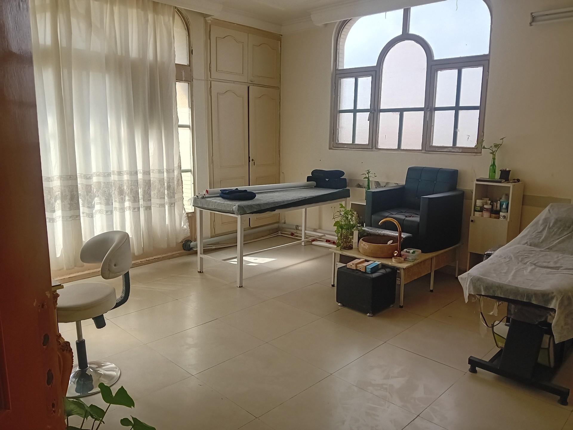 عکس سالن مراقبتی زیبایی آماندا 