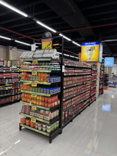 عکس فروشگاه زنجیره ای وال مارکت