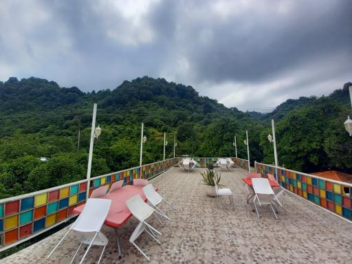 عکس کافه رستوران قلعه