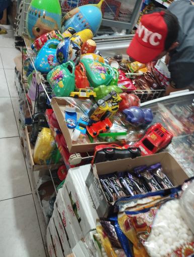 عکس سوپر مارکت شندی