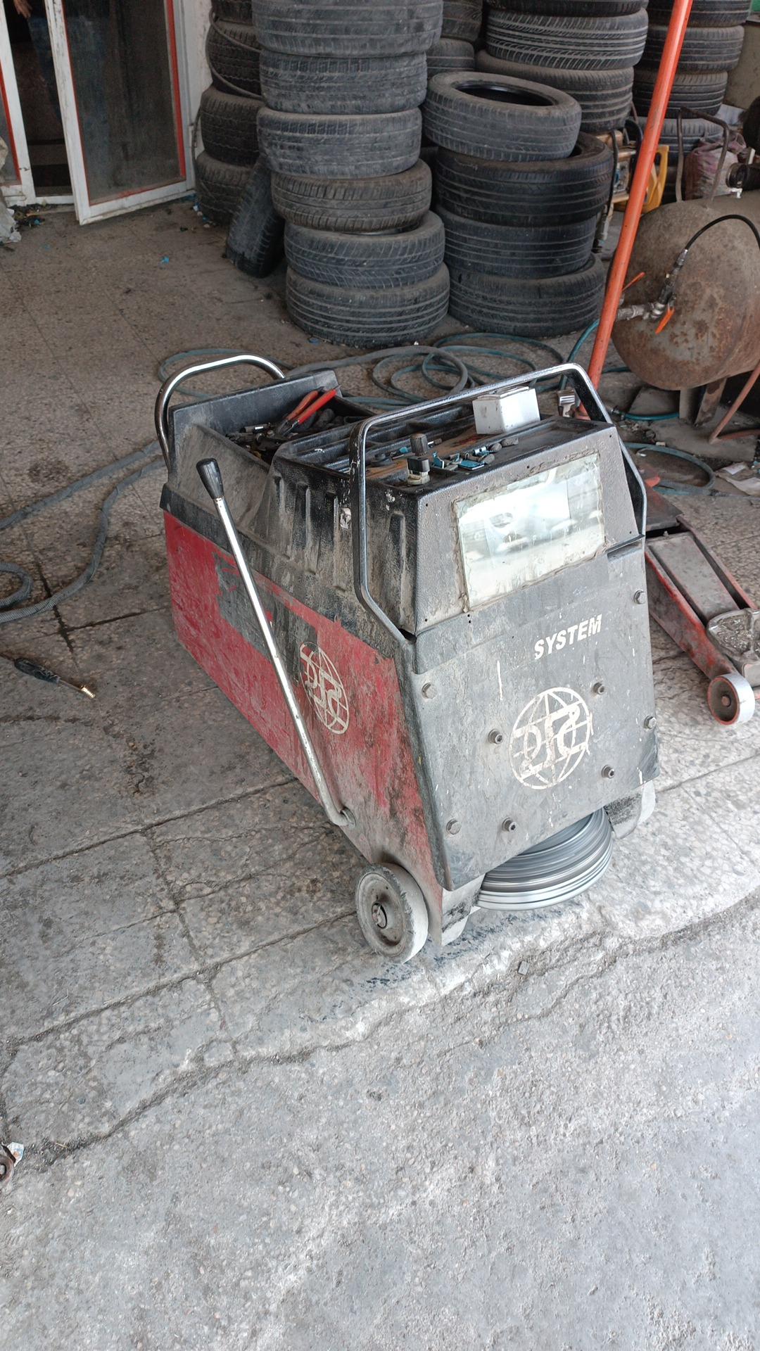 عکس بالانس روکار و لاستیک فروشی فریدون توکلی فر