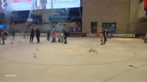 عکس پیست اسکی روی یخ ایران مال