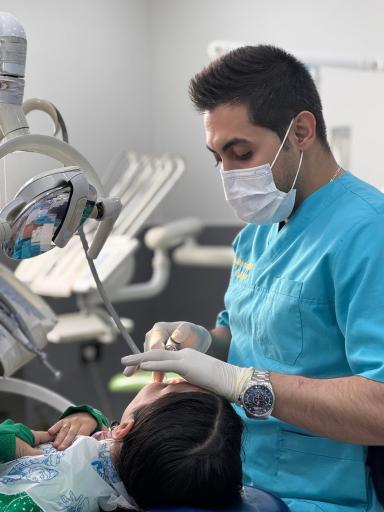عکس کلینیک دندانپزشکی زمرد 