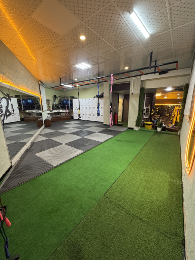 باشگاه بدنسازی دکتر فیت