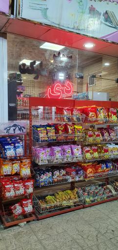 عکس فروشگاه دی