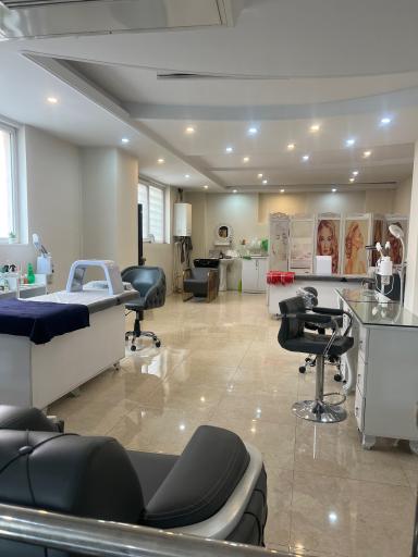 عکس سالن زیبایی اطلس