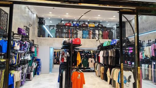 عکس فروشگاه ورزشی اوشیدا