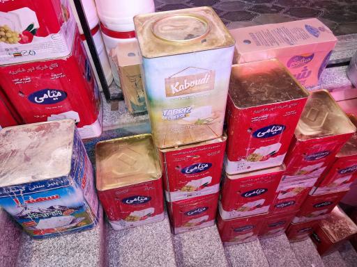 عکس لبنیات محلی نون و ماست