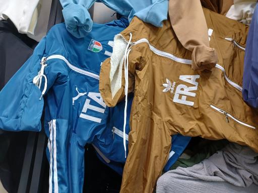 عکس لباس فروشی و بوتیک مردانه علیخانی