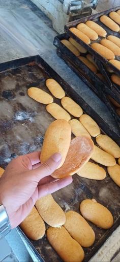 عکس نان خوانساری و باقلوای نوبهار