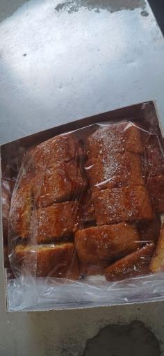 عکس نان خوانساری و باقلوای نوبهار