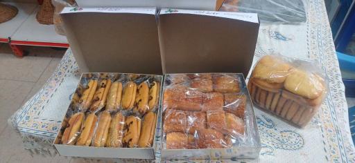 عکس نان خوانساری و باقلوای نوبهار