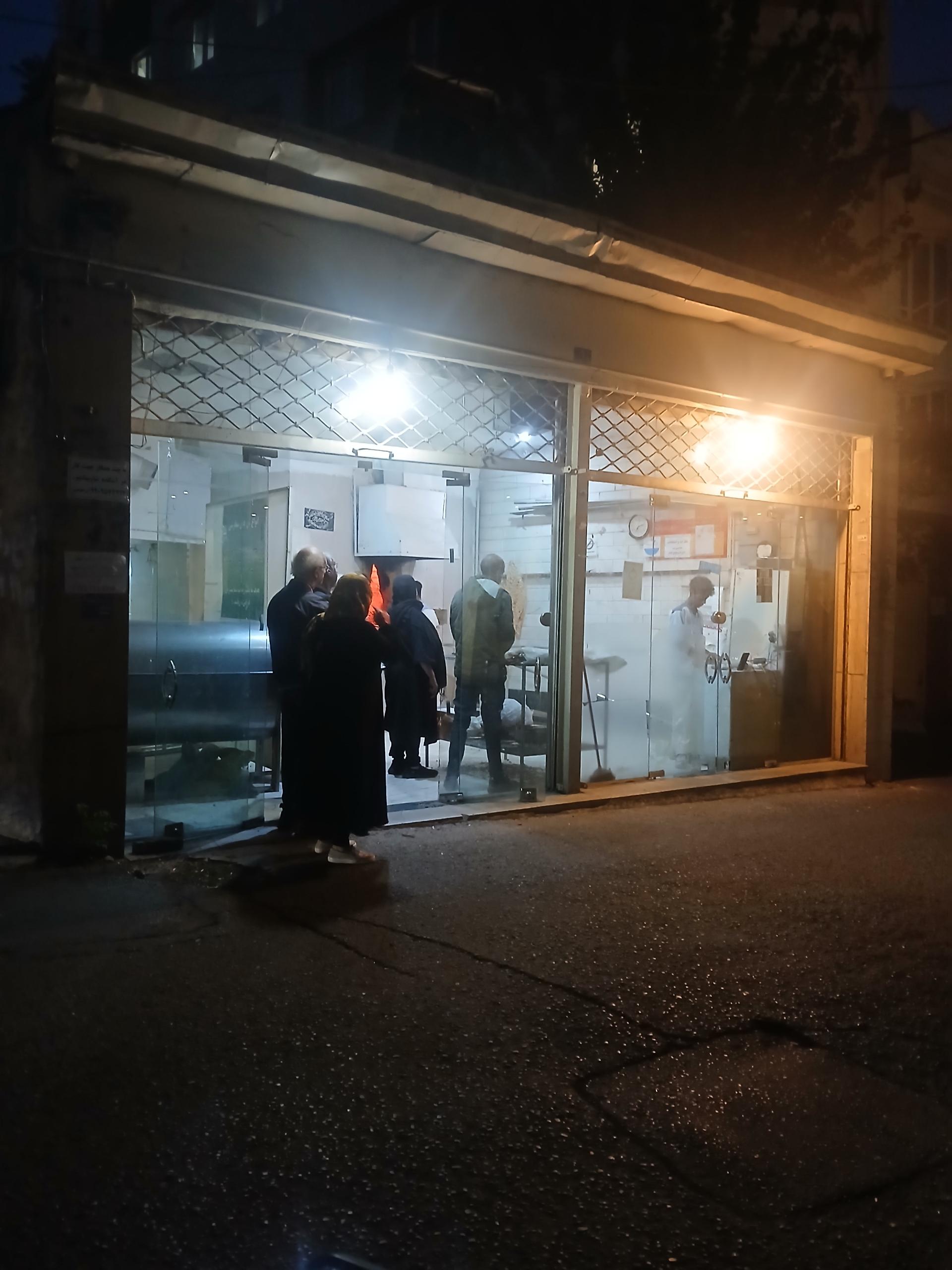 عکس نانوایی سنگک