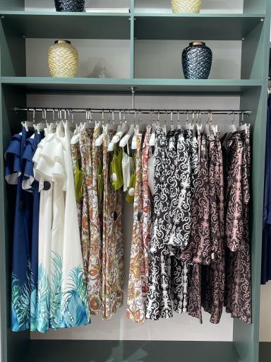 عکس مزون لباس فریبا