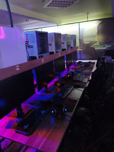 عکس گیم نت و گیم‌ سنتر آرشا