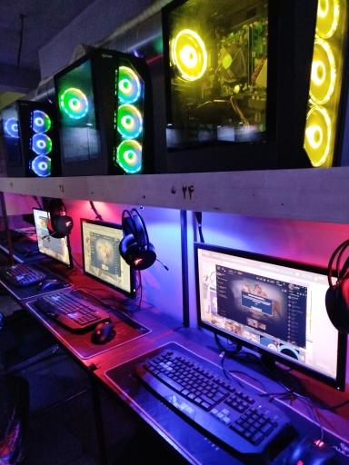 گیم نت و گیم‌ سنتر آرشا