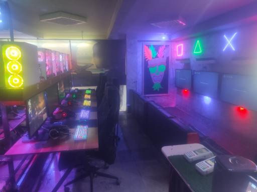 گیم نت و گیم‌ سنتر آرشا