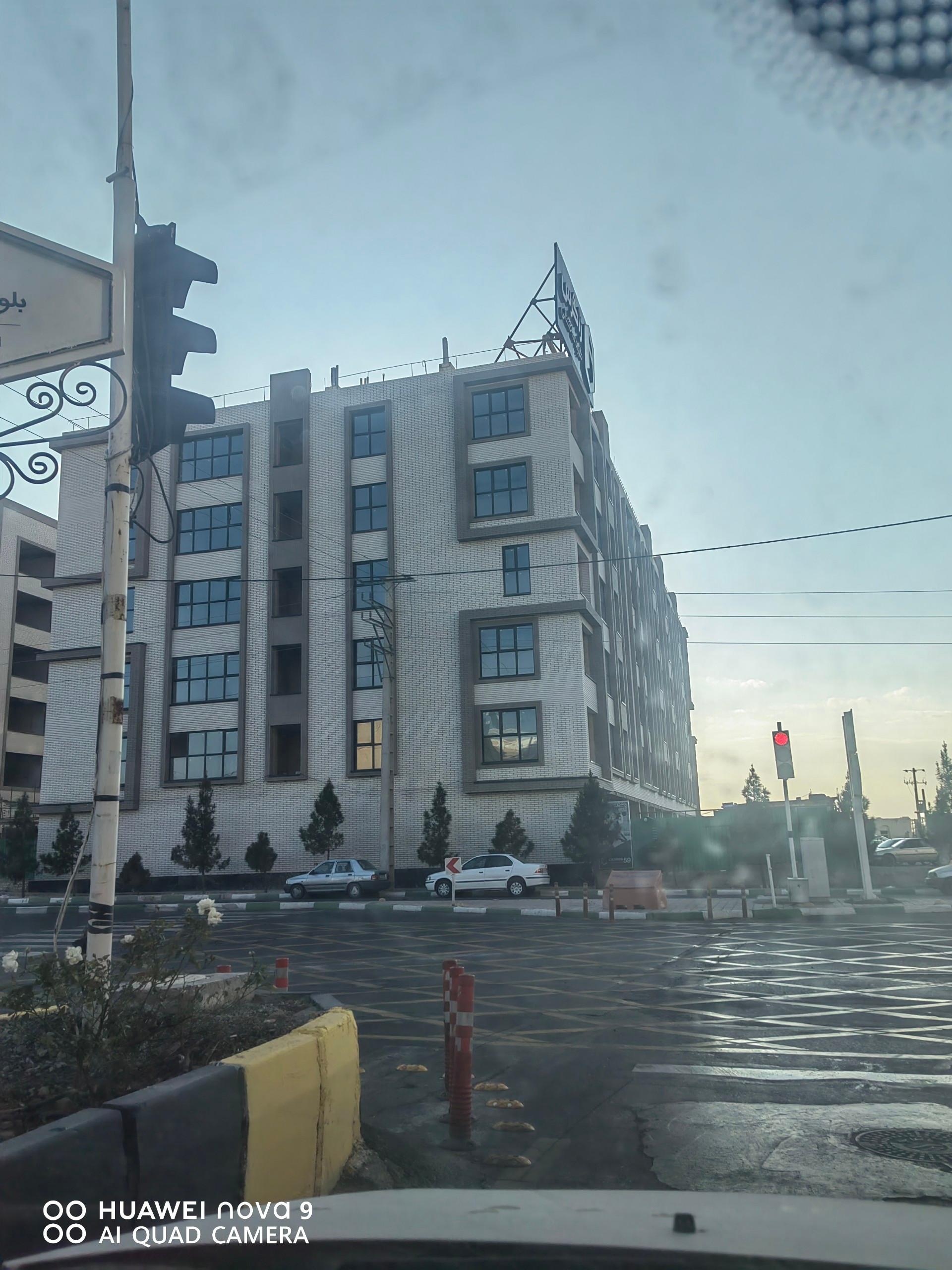 عکس مجتمع مسکونی تجاری زاگرس