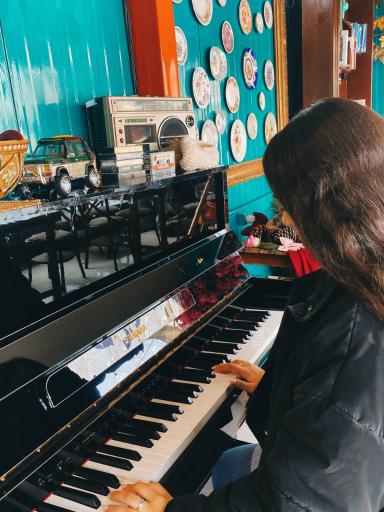 عکس کافه کتاب زندگی 