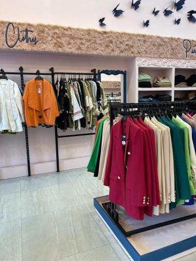 عکس فروشگاه لباس  اینفینیتی 