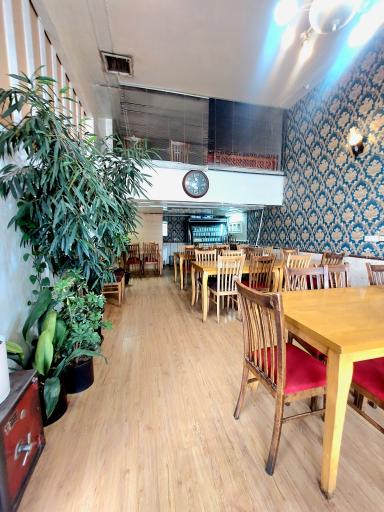 عکس رستوران برجسته شعبه مرکزی