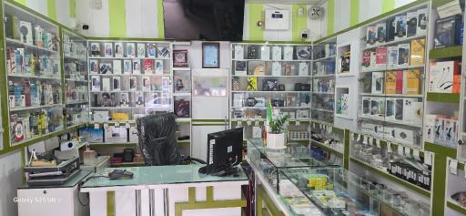عکس فروشگاه موبایل مجید