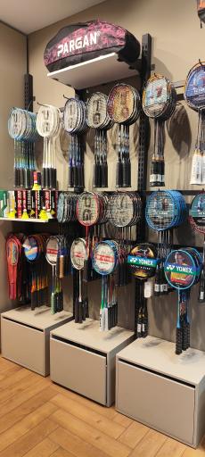 عکس فروشگاه ورزشی اونلی اسپرت