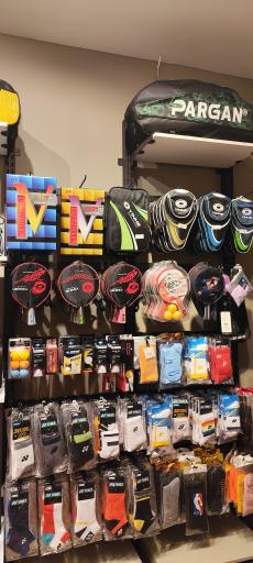 عکس فروشگاه ورزشی اونلی اسپرت