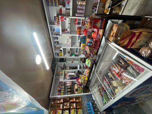 عکس سوپر مارکت مهتاب