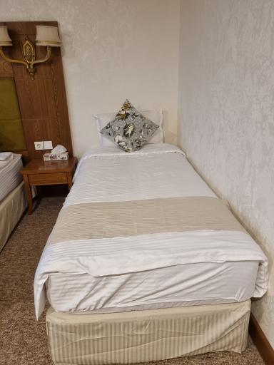 عکس هتل کانیار